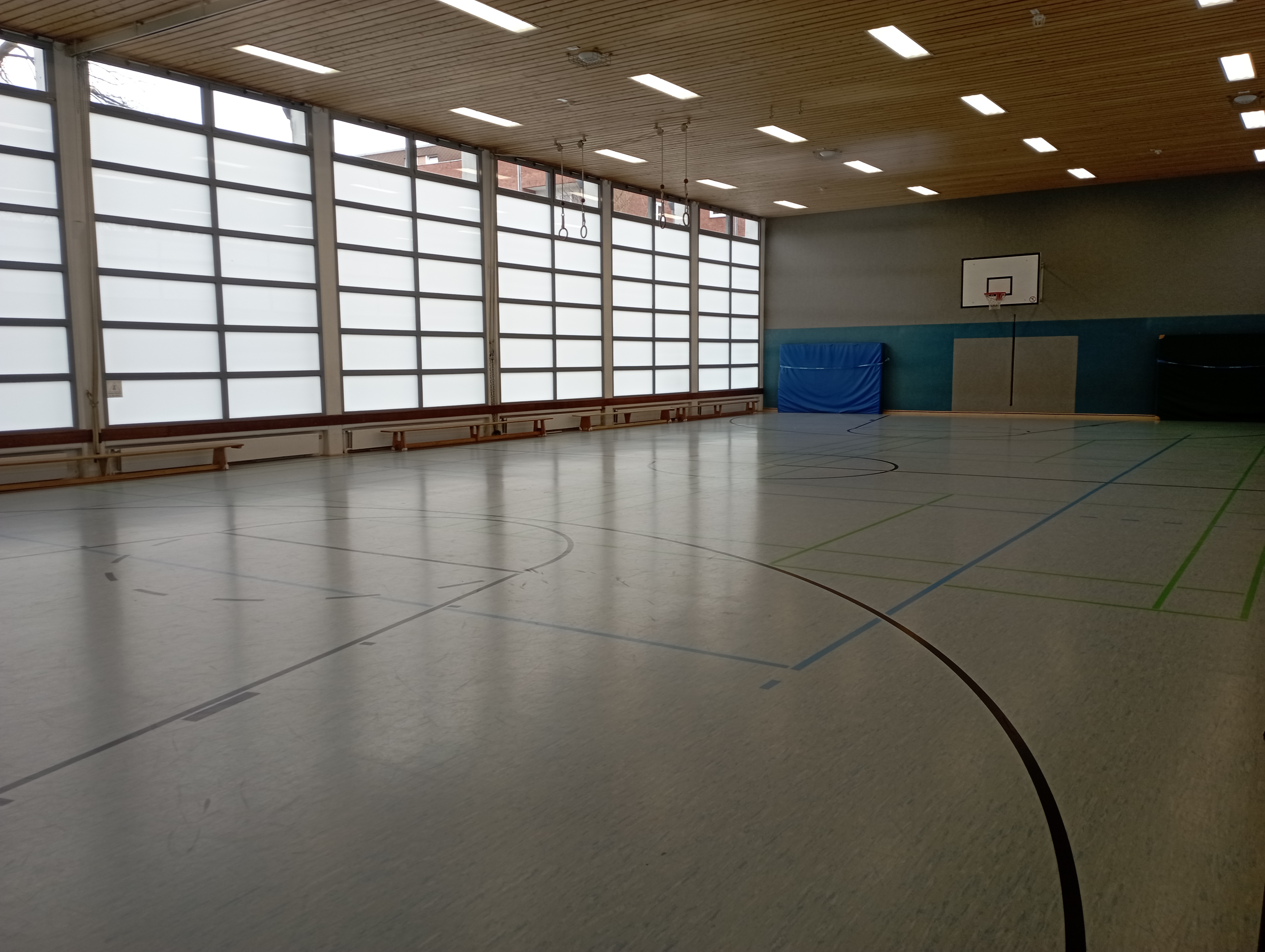 gr.Sporthalle